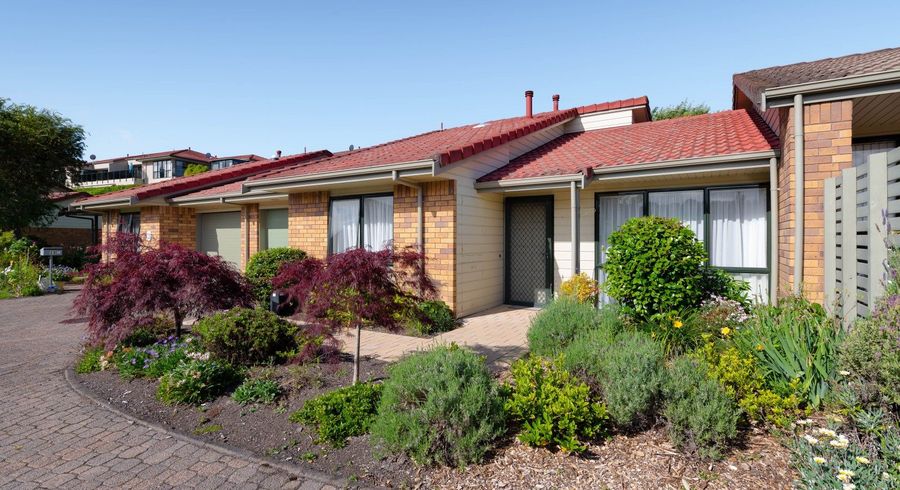  at 21 Kendall Place, Flagstaff, Hamilton