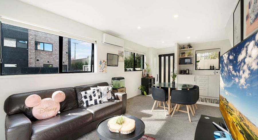  at 3/137 View Road, Sunnyvale, Waitakere City, Auckland
