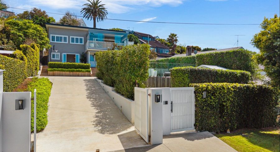  at 8 Alfred Street, Northcote Point, North Shore City, Auckland