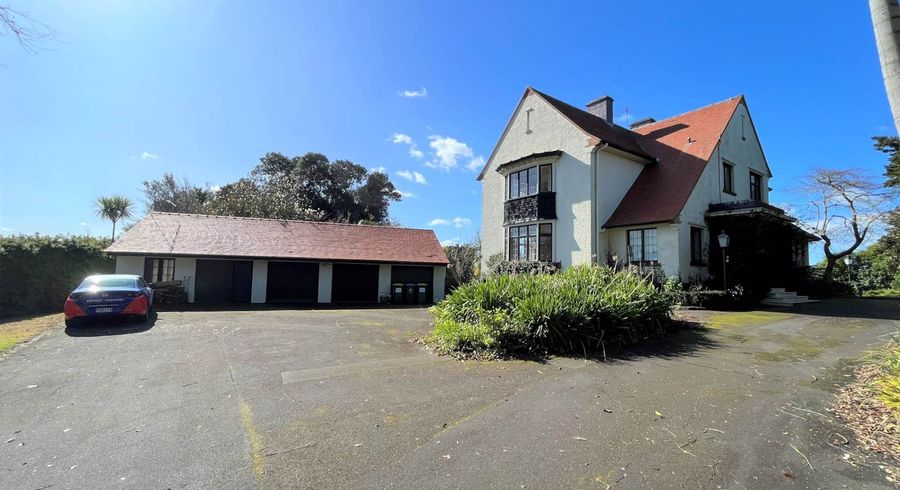  at 1 Pukerangi Crescent, Ellerslie, Auckland