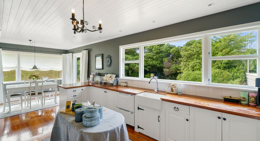  at 43 Korokoro Road, Korokoro, Lower Hutt