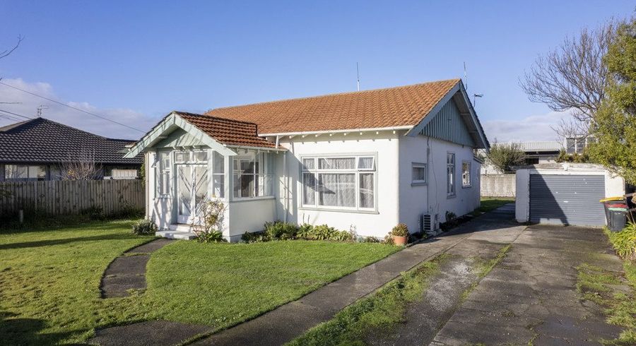  at 8 North Avon Road, Richmond, Christchurch