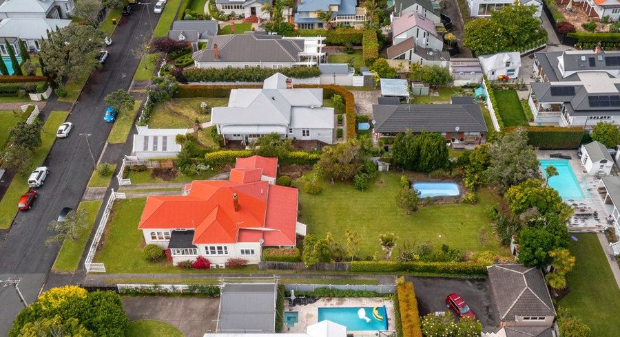  at 5 First Avenue, Stanley Bay, North Shore City, Auckland