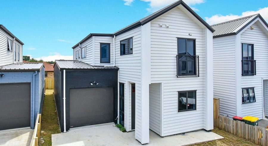  at 10 Tapuwae Way, Mangere Bridge, Auckland