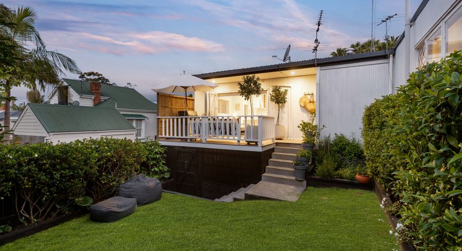  at 1/34 Clifton Road, Herne Bay, Auckland