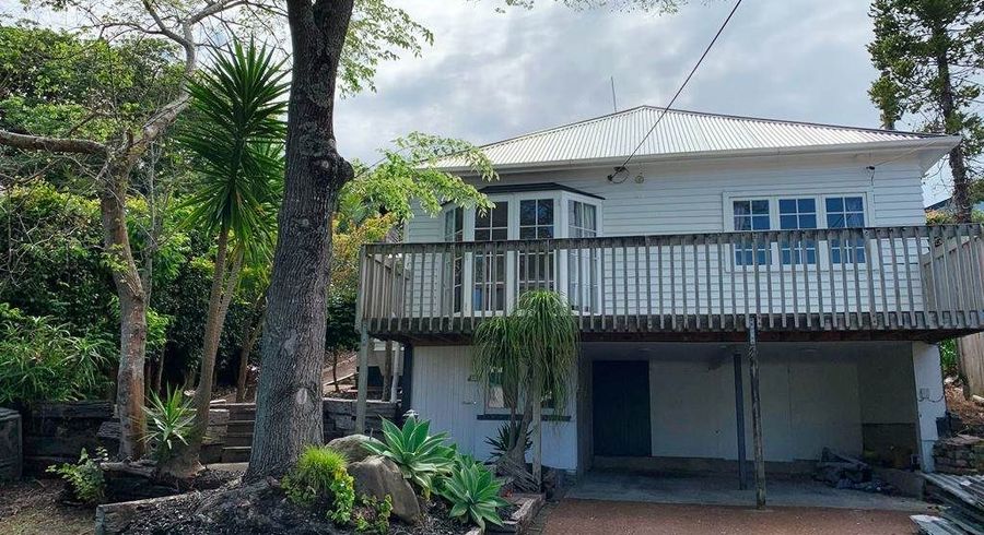  at 41 Seaton Road, Murrays Bay, Auckland