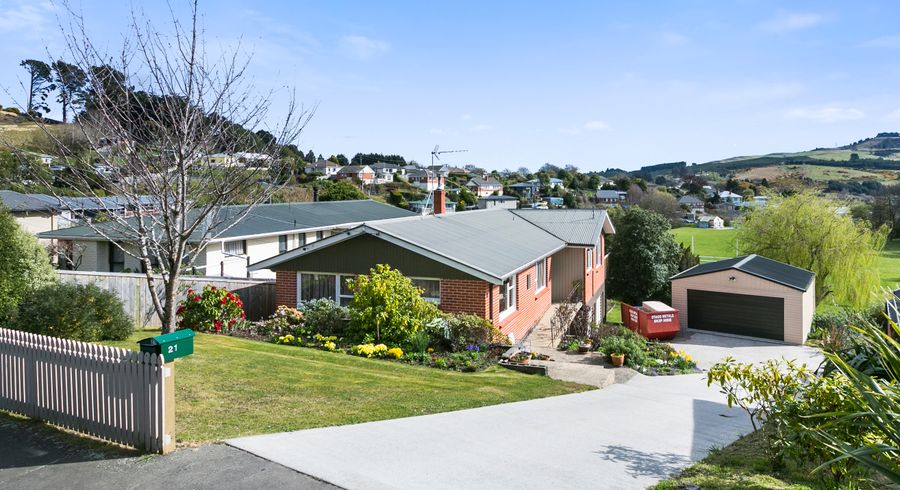  at 21 Roy Crescent, Concord, Dunedin