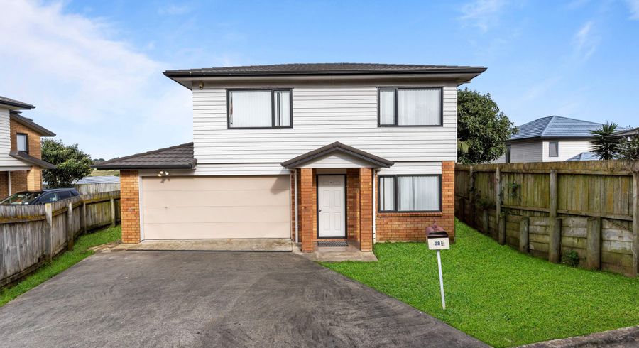  at 38E Crossandra Drive, Mangere, Auckland