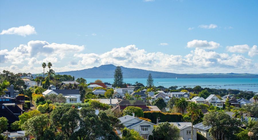  at 2/46 Brighton Road, Parnell, Auckland