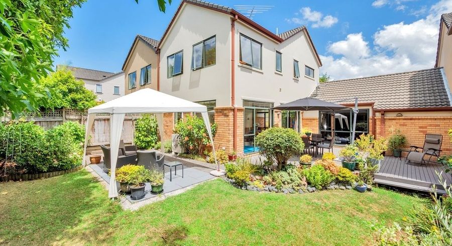  at 34 Villanova Place, Albany, North Shore City, Auckland