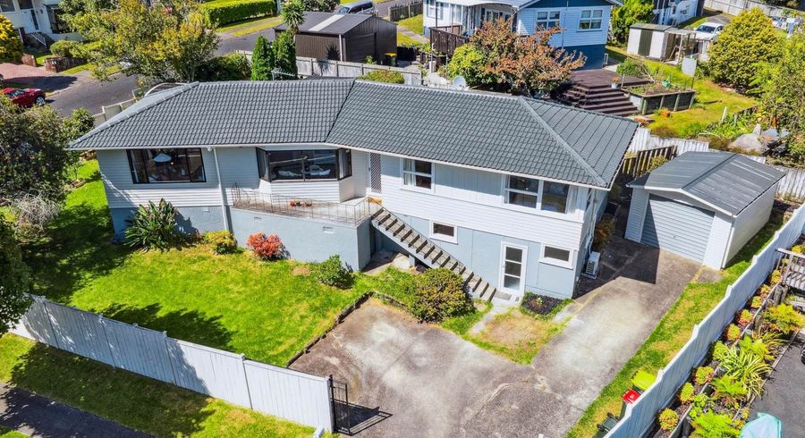  at 10 Beechdale Crescent, Pakuranga Heights, Manukau City, Auckland