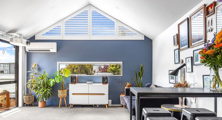 at 2/450 Barbadoes Street, Edgeware, Christchurch
