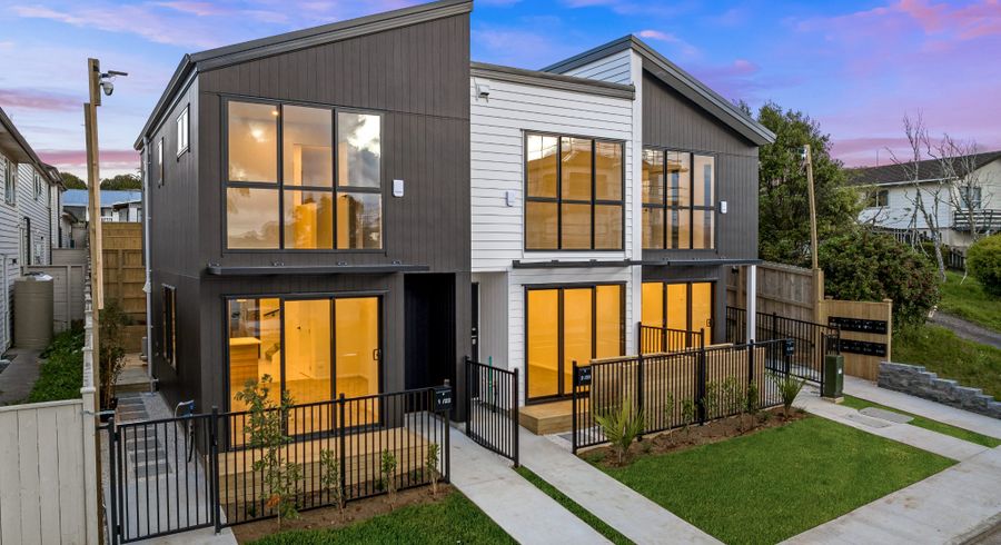  at 9/23 Tudor Road, Henderson, Auckland