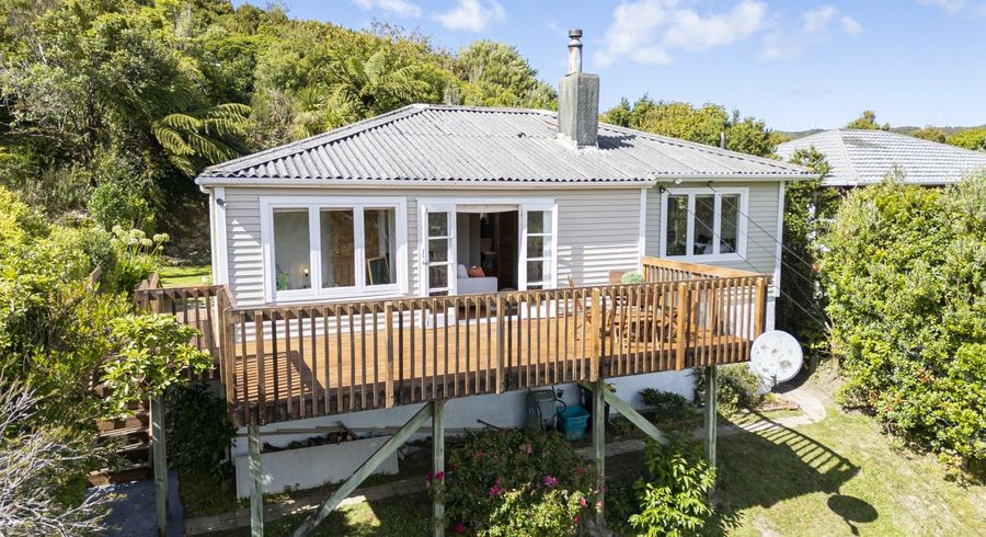  at 34 Montgomery Avenue, Karori, Wellington