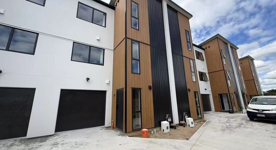  at Room4-3/146 Old Farm Rd, Hamilton East, Hamilton, Waikato