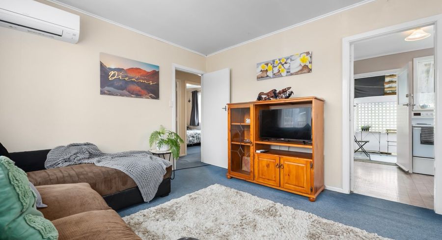  at 2/95 Clouston Park Road, Clouston Park, Upper Hutt