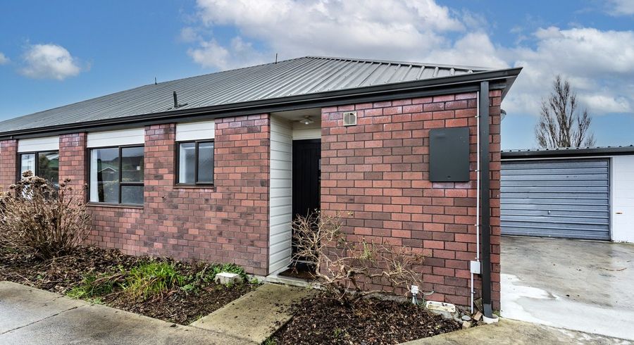  at 2/88 Barbour Street, Waltham, Christchurch City, Canterbury