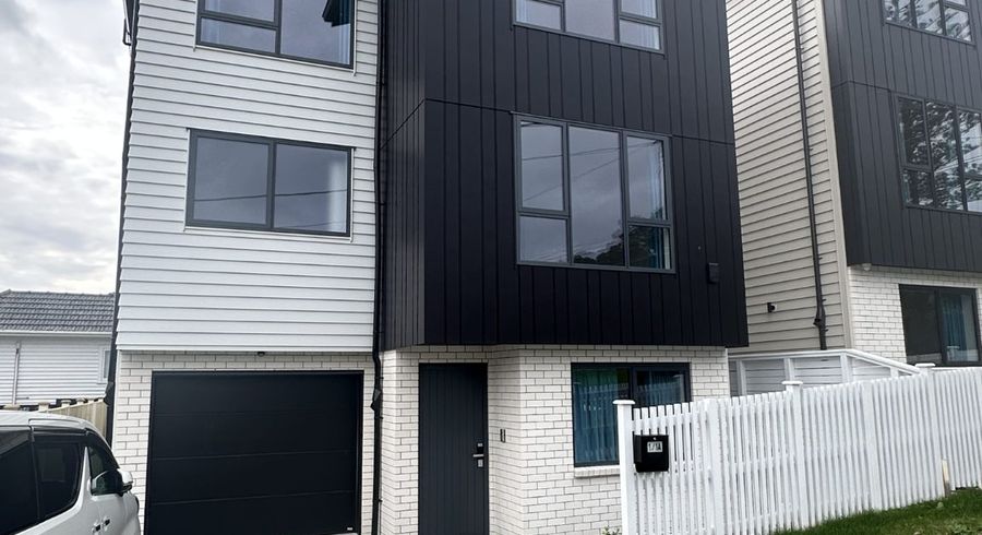  at 1A/1 Rae Road, Campbells Bay, North Shore City, Auckland
