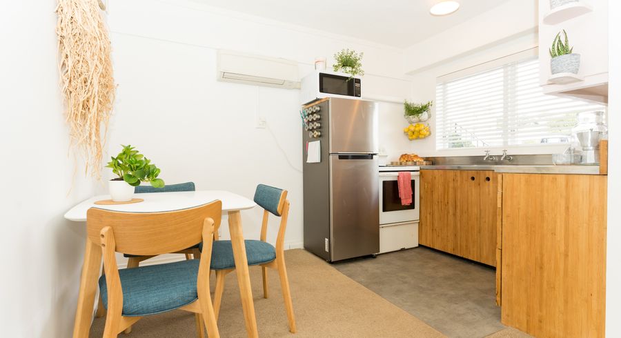  at 2/19 Britannia Street, Petone, Lower Hutt