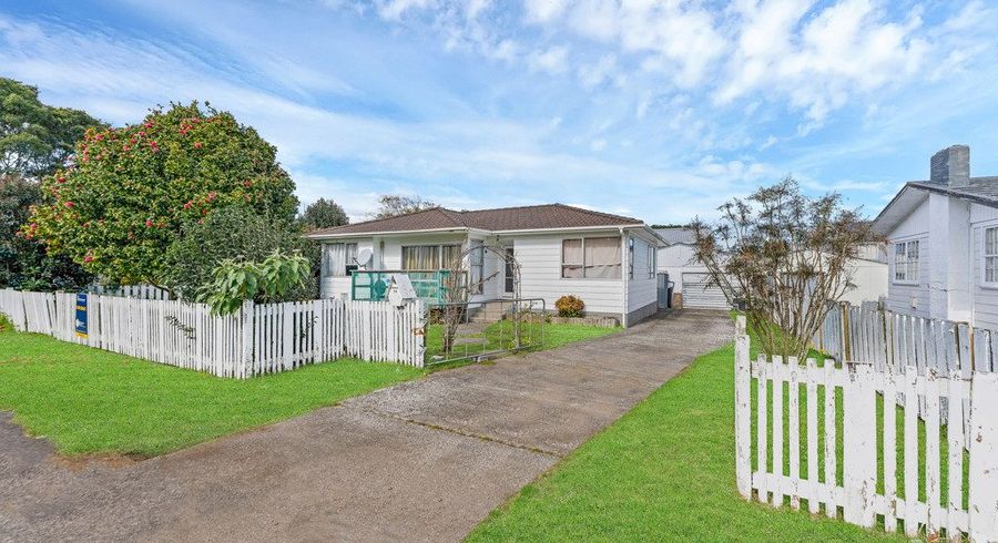  at 14 Bedlington Avenue, Manurewa, Manukau City, Auckland