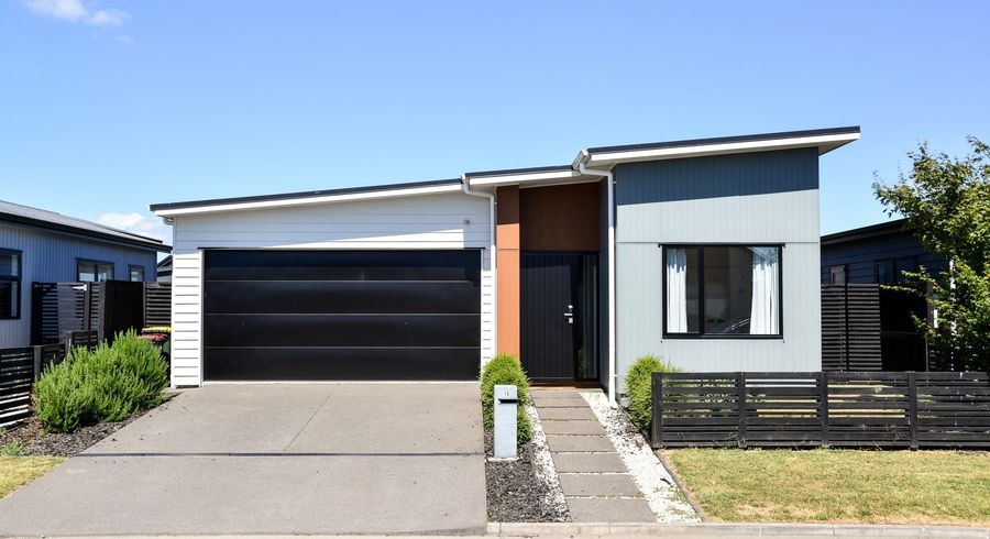  at 15 Gosset Avenue, Chartwell, Hamilton