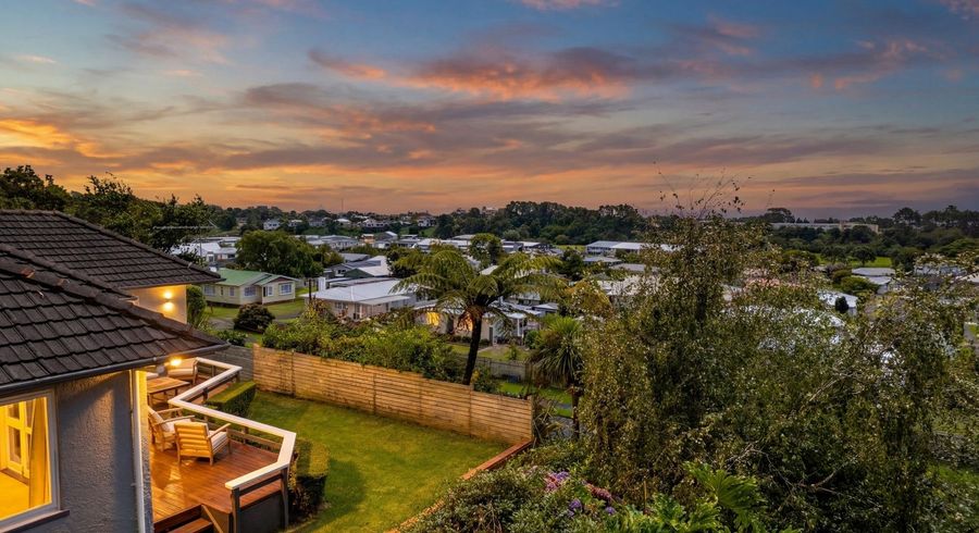  at 29 Queens Road, Glen Avon, New Plymouth, Taranaki