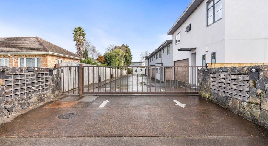  at 47/42 Holly Street, Avondale, Auckland City, Auckland