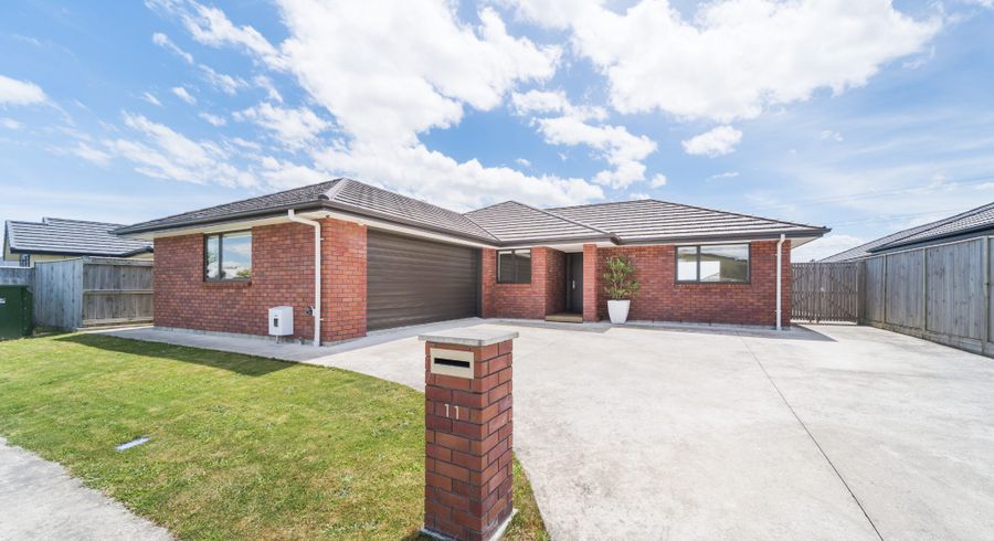  at 11 Atlantic Drive, Fitzherbert, Palmerston North, Manawatu / Whanganui