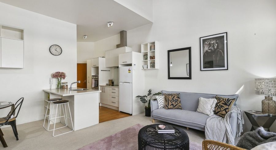  at 4/220 Thorndon Quay, Pipitea, Wellington