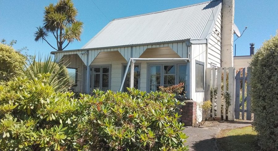  at 57 Beach Street, Saint Clair, Dunedin