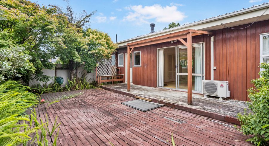  at 2/1 Golf Road, New Lynn, Auckland