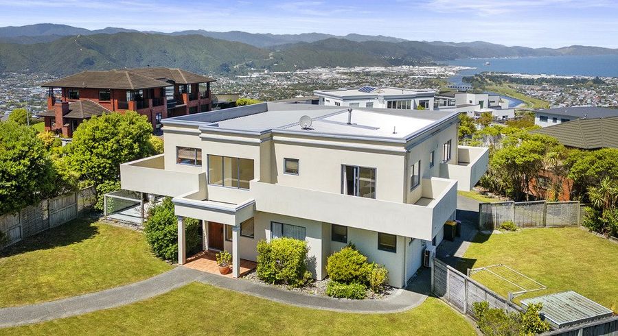  at 39 Arahiwi Grove, Tirohanga, Lower Hutt, Wellington
