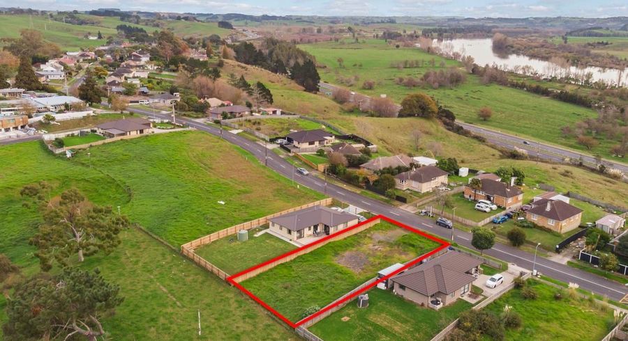  at 17 Te Puea Avenue, Meremere, Mercer