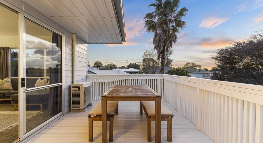  at 15B Aeroview Drive, Beach Haven, Auckland