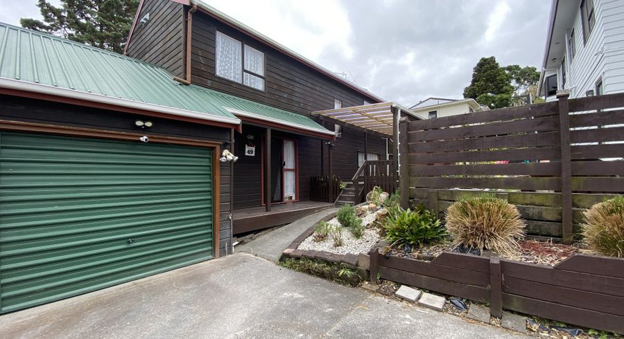  at 49 Chivalry Road, Glenfield, Auckland