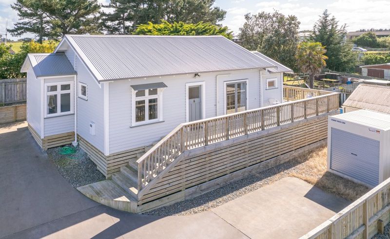  at 15 Mosston Road, Castlecliff, Whanganui