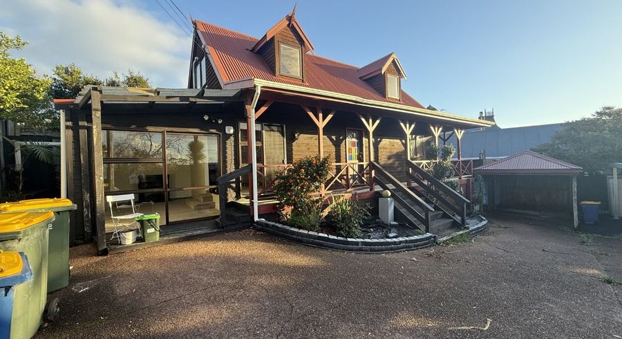  at 3/76 Kaurilands Road, Titirangi, Waitakere City, Auckland