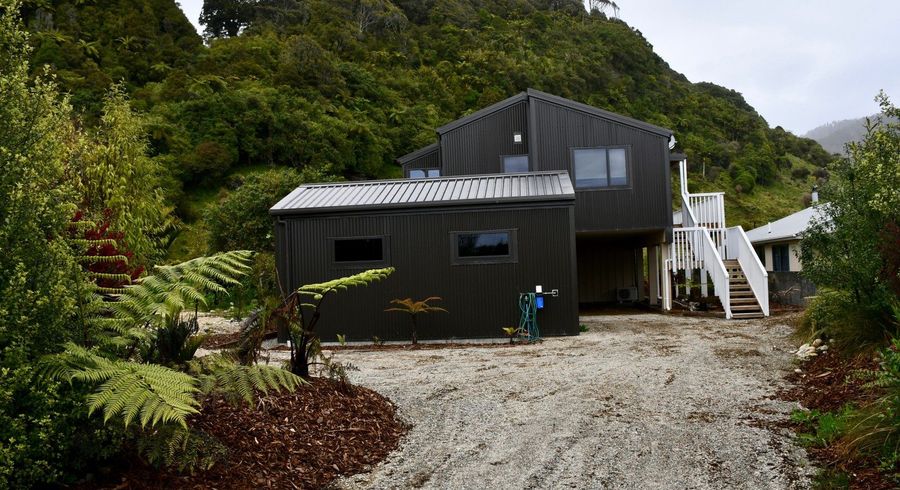  at 4 Horncastle Crescent, Karamea, Buller, West Coast