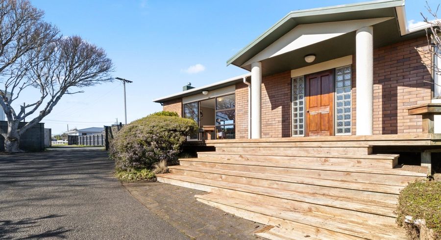  at 5b Truby King Street, Merrilands, New Plymouth, Taranaki