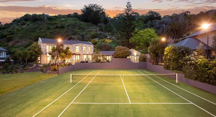  at 92 McCormacks Bay Road, Redcliffs, Christchurch City, Canterbury