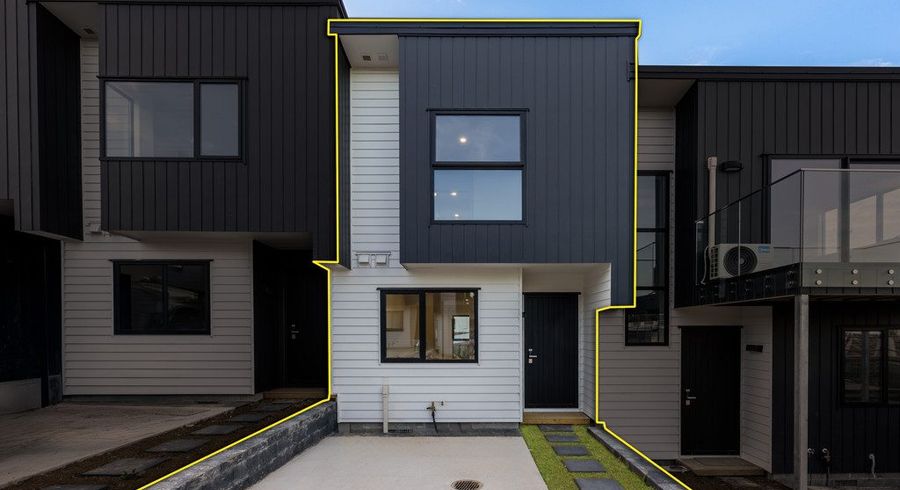  at 10 Kautawa Lane, Massey, Waitakere City, Auckland