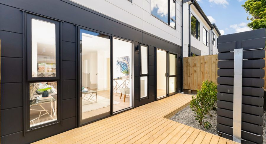  at 21A Crosby Road, West Harbour, Waitakere City, Auckland