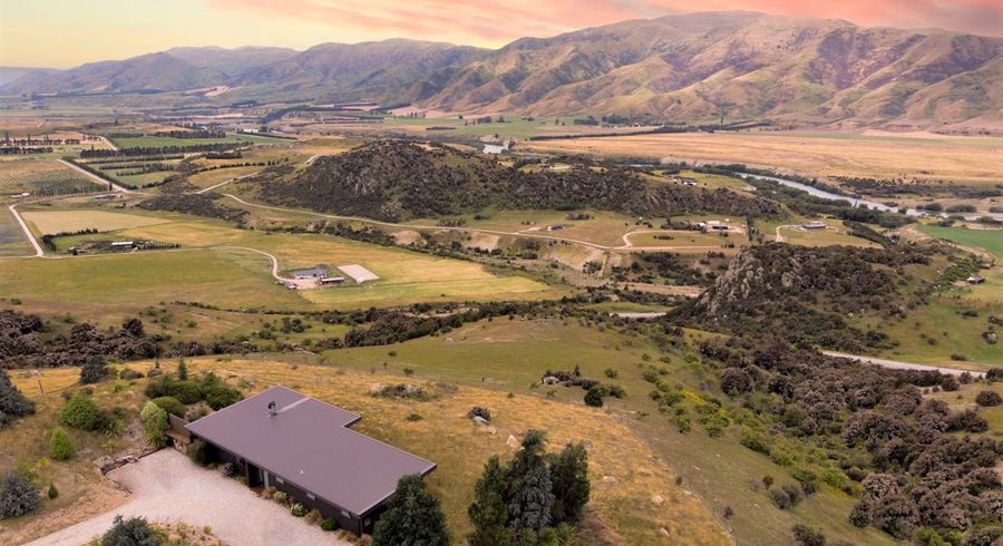  at 260 Pukekowhai Drive, Queensberry, Cromwell