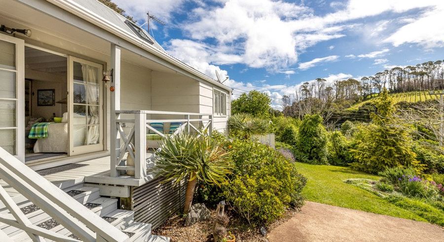  at 4 Waiata Road, Onetangi, Waiheke Island, Auckland