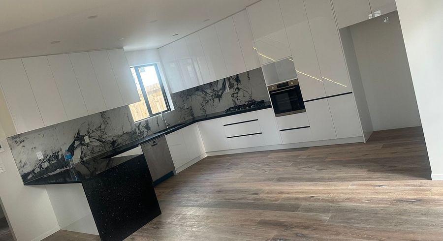  at 79C Bond Crescent, Forrest Hill, North Shore City, Auckland