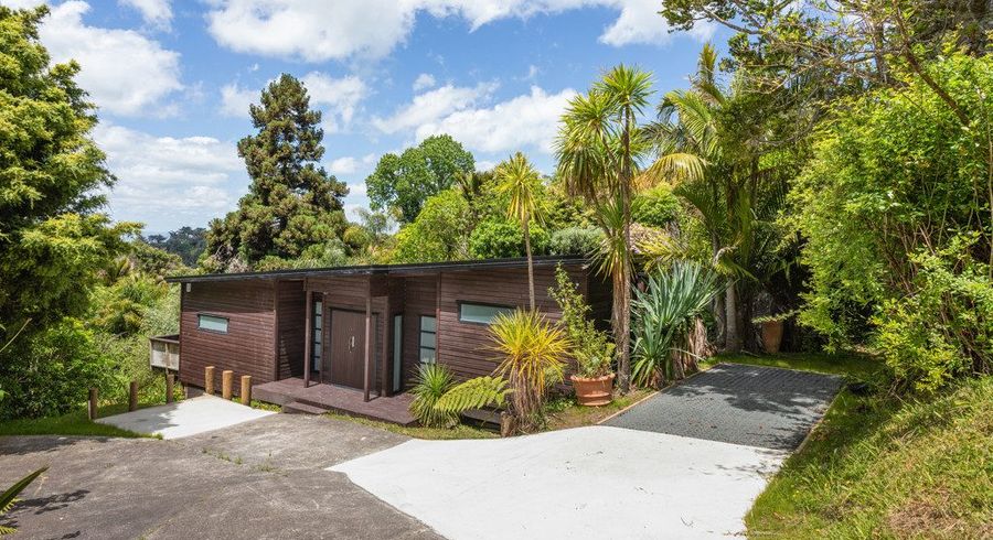  at 19 Warner Park Avenue, Laingholm, Waitakere City, Auckland