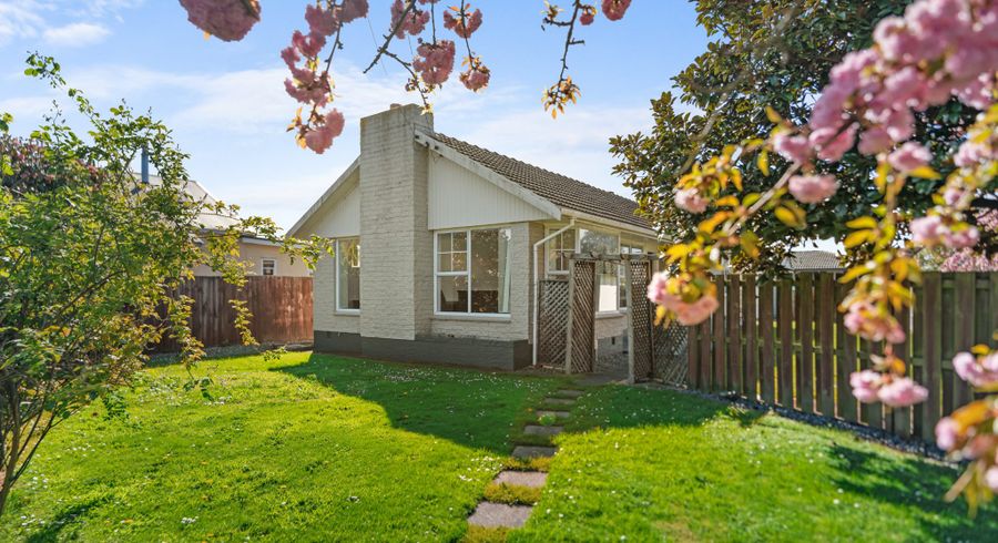  at 15 Prestons Road, Redwood, Christchurch City, Canterbury