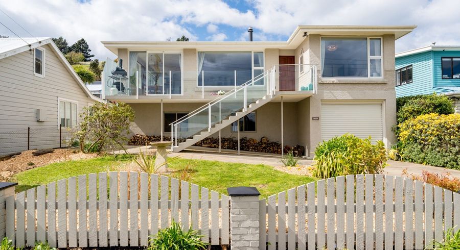  at 10a Wharfdale Street, Macandrew Bay, Dunedin, Otago
