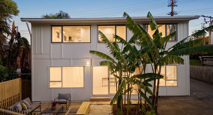  at 583 East Coast Road, Browns Bay, Auckland