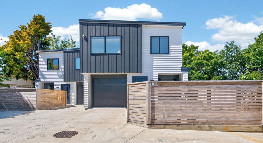  at 15B Rowe Parade, Wainuiomata, Lower Hutt, Wellington